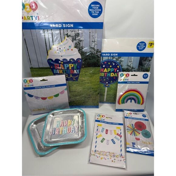 D28    Party Decorations- 8 piece party decorations, balloon, plates, yard signs - Picture 1 of 4